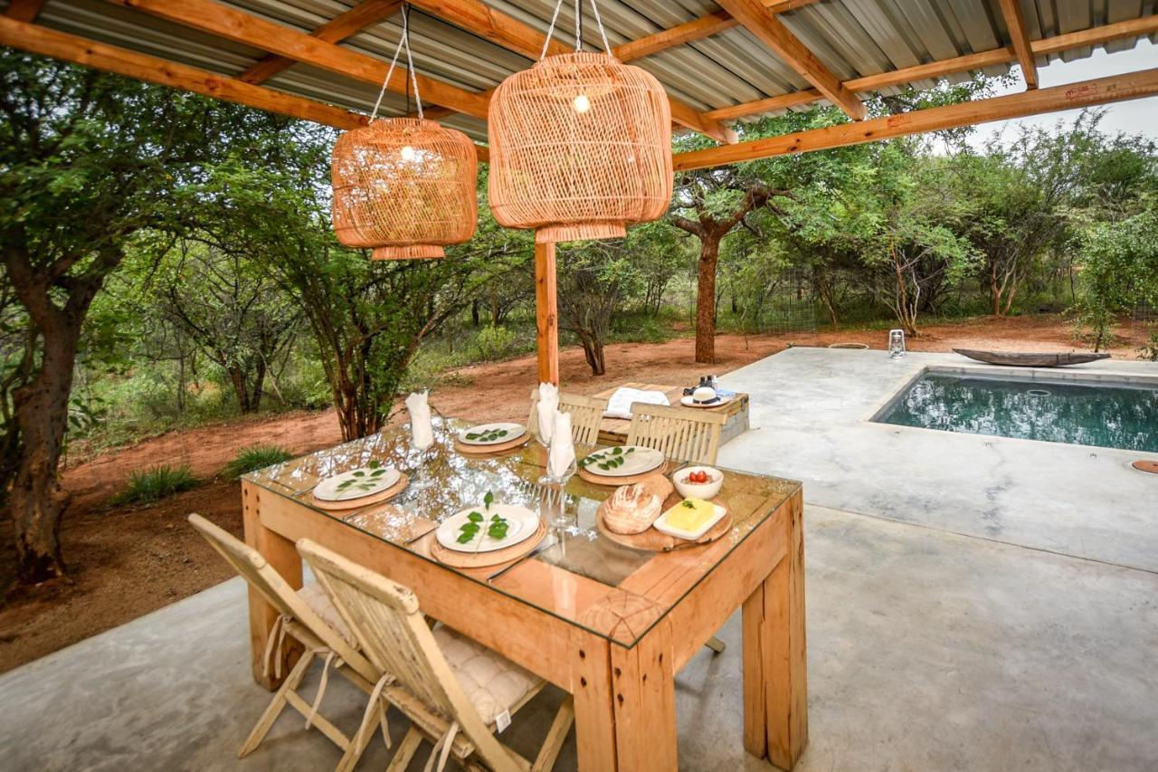 Khiza Bush Retreat Villa โฮดสปรูท ภายนอก รูปภาพ