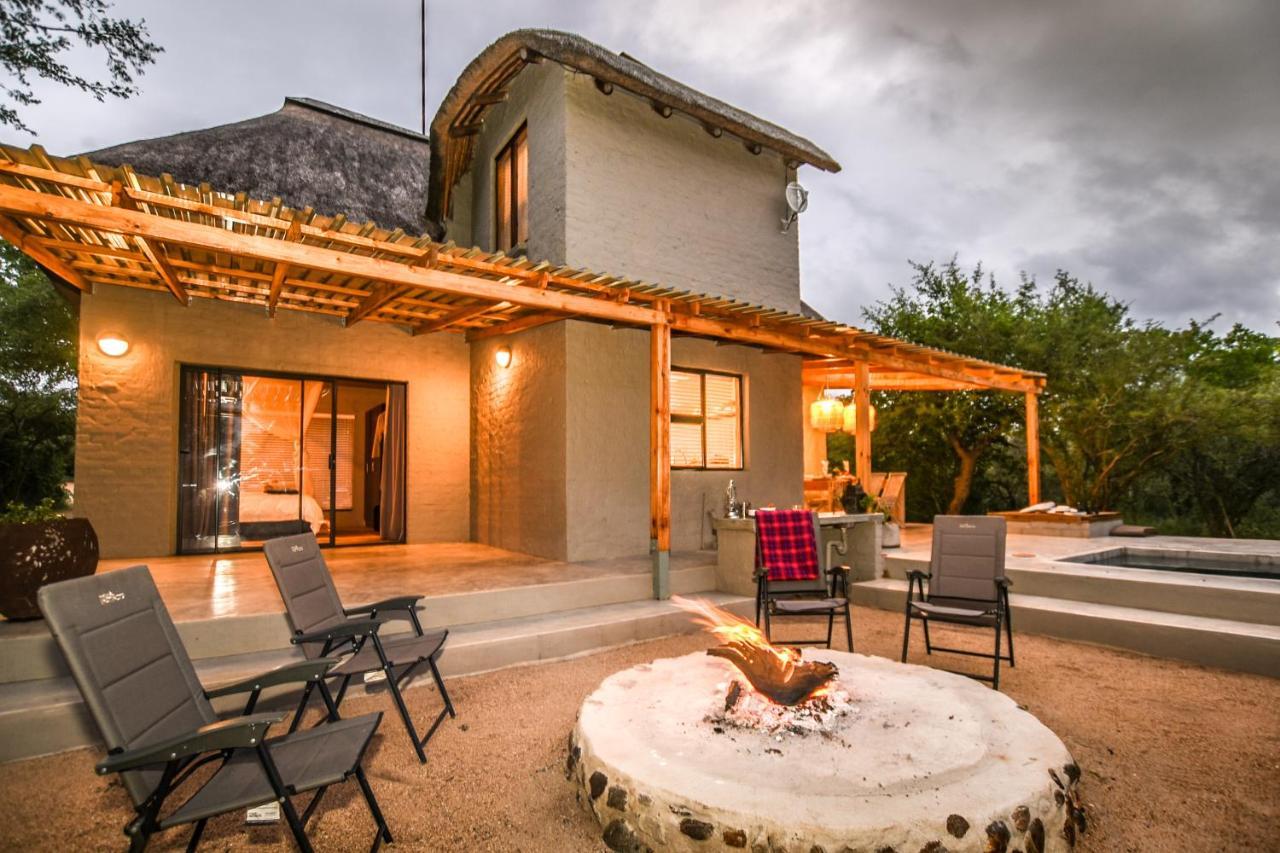 Khiza Bush Retreat Villa โฮดสปรูท ภายนอก รูปภาพ
