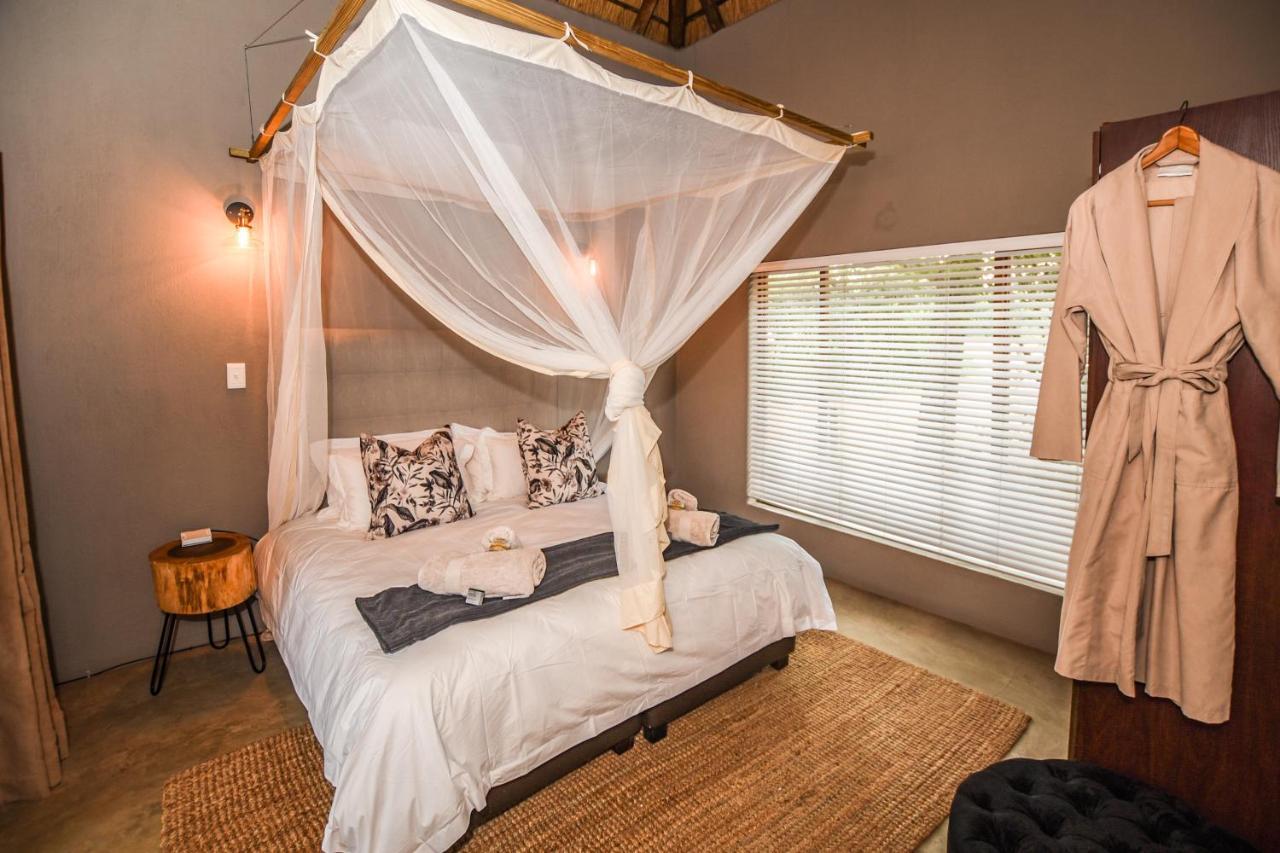 Khiza Bush Retreat Villa โฮดสปรูท ภายนอก รูปภาพ