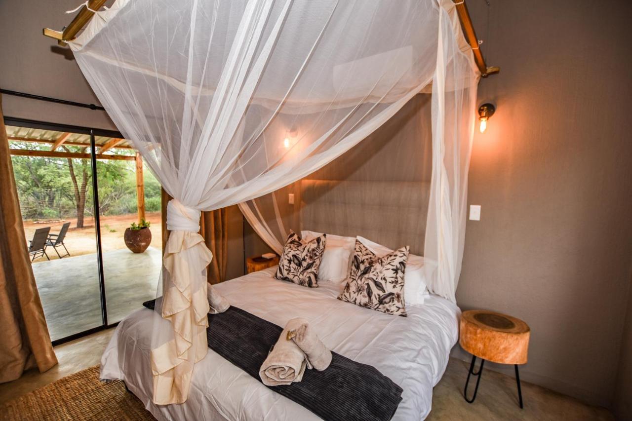 Khiza Bush Retreat Villa โฮดสปรูท ภายนอก รูปภาพ
