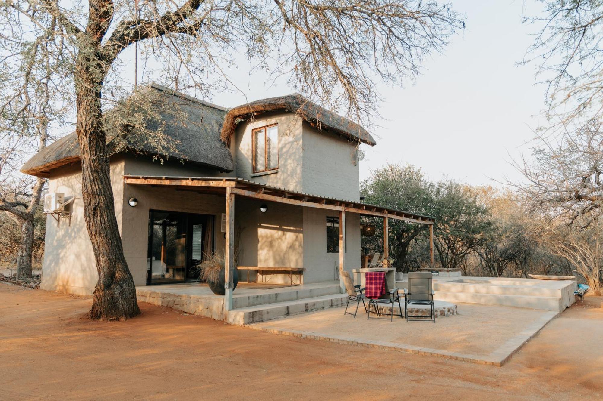 Khiza Bush Retreat Villa โฮดสปรูท ภายนอก รูปภาพ